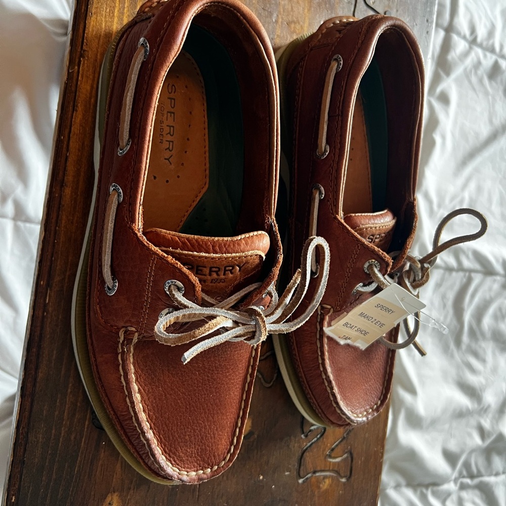 Sperry Men’s shoes size 7M !